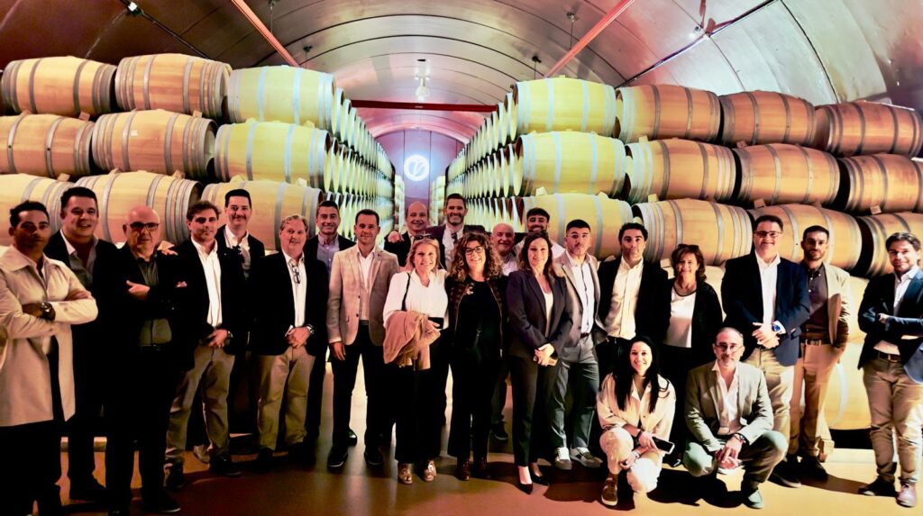 Socios, Comité de Dirección y Direcciones Territoriales de RUIZ RE durante su encuentro anual en Bodegas Valduero