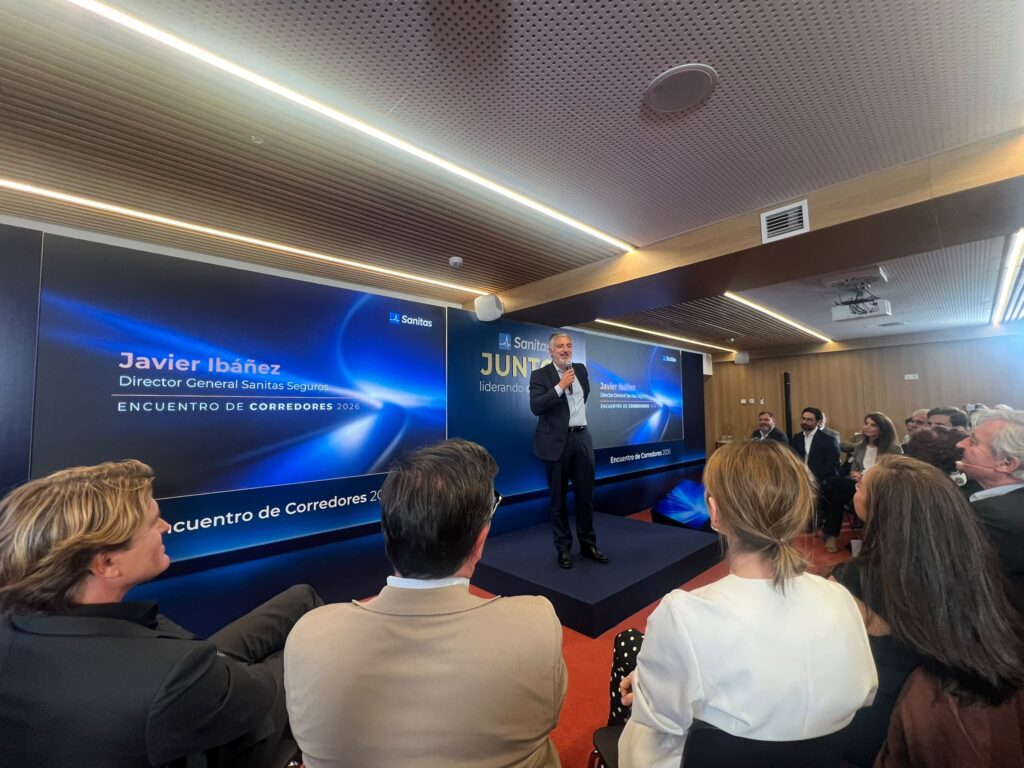 Javier Ibáñez, director general de Sanitas Seguros, durante el Encuentro de Corredores 2026 en Madrid.